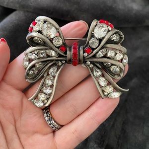 Vintage 1940s Crystal Rhinestone Bow Brooch- so beautiful for holiday